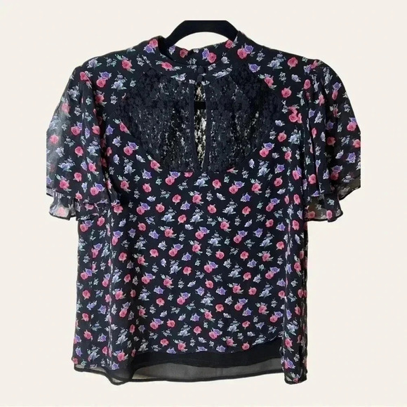 0724. NANETTE LEPORE SHORT FLUTTER SLEEVE BLOUSE FLORAL DESIGN‎ 100% SILK - Picture 7 of 9